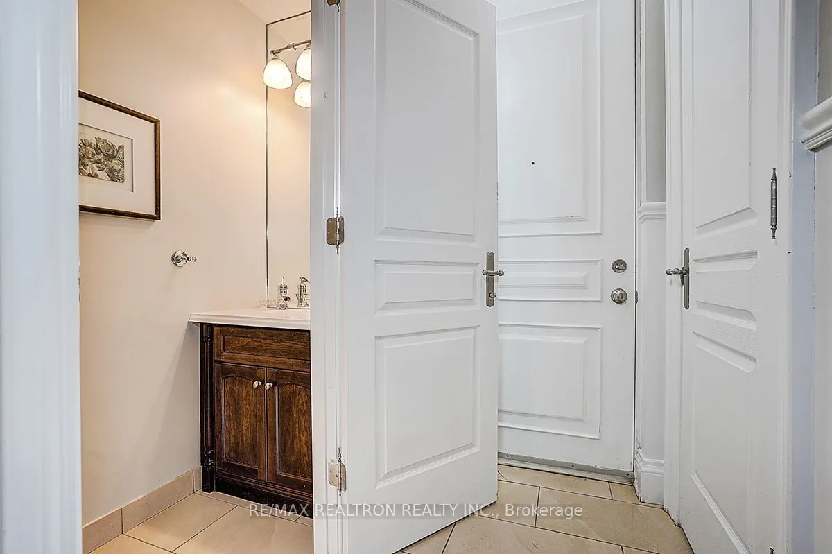 274 Duplex Avenue #9
