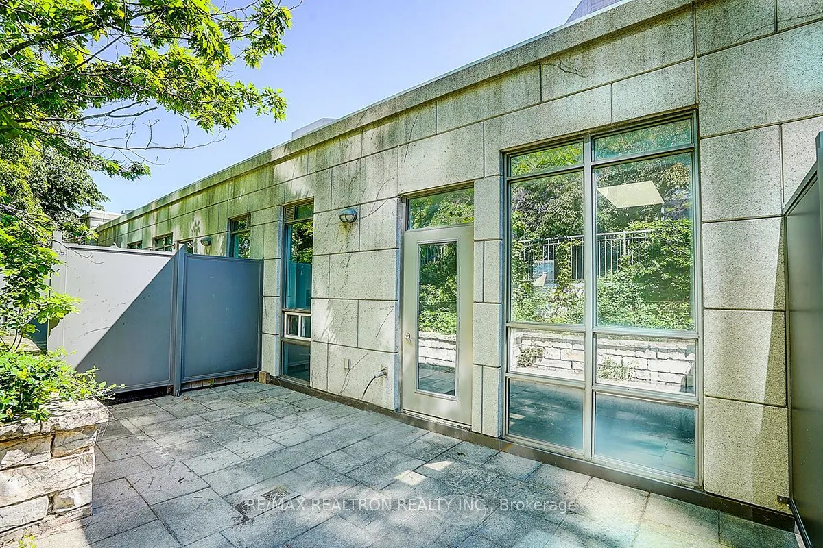 274 Duplex Avenue #9