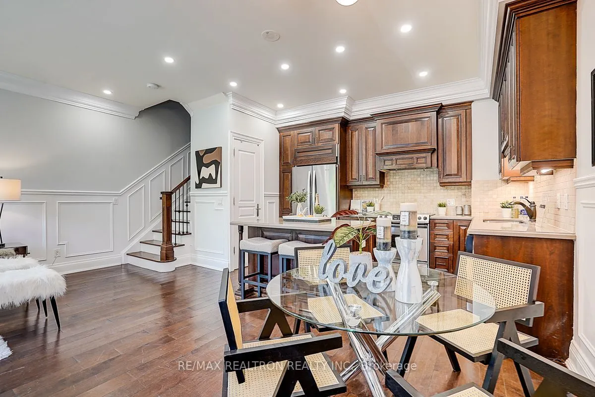 274 Duplex Avenue #9