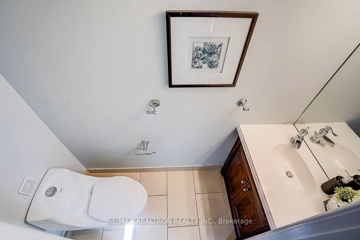 274 Duplex Avenue #9