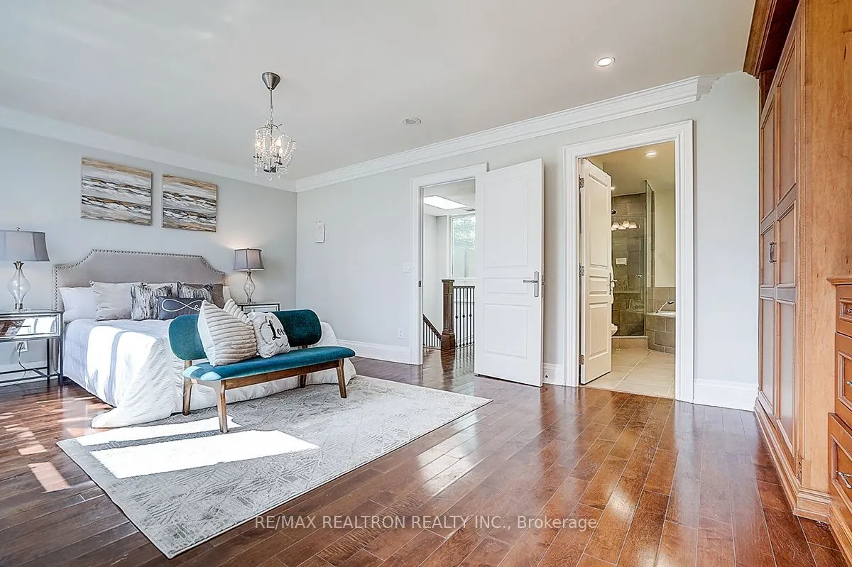 274 Duplex Avenue #9