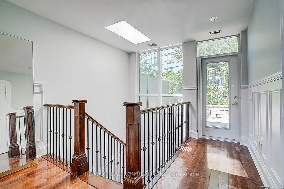 274 Duplex Avenue #9