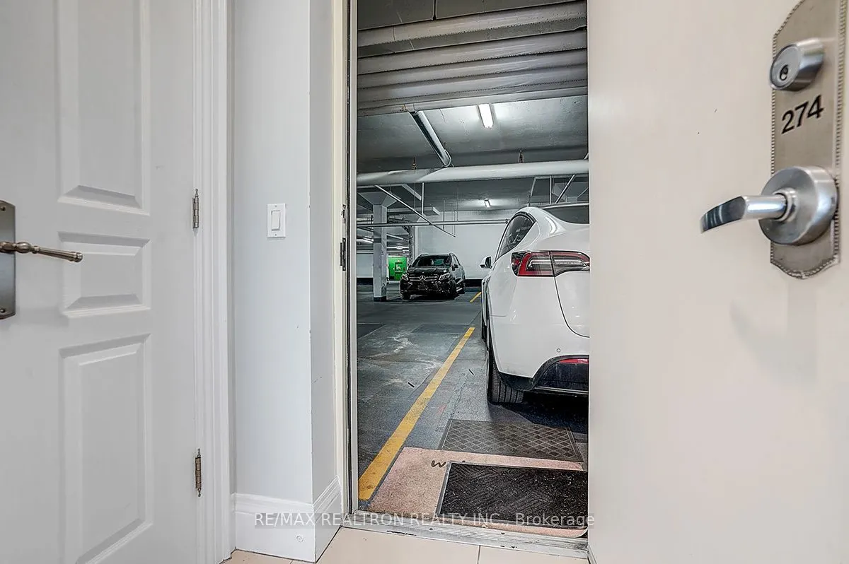 274 Duplex Avenue #9