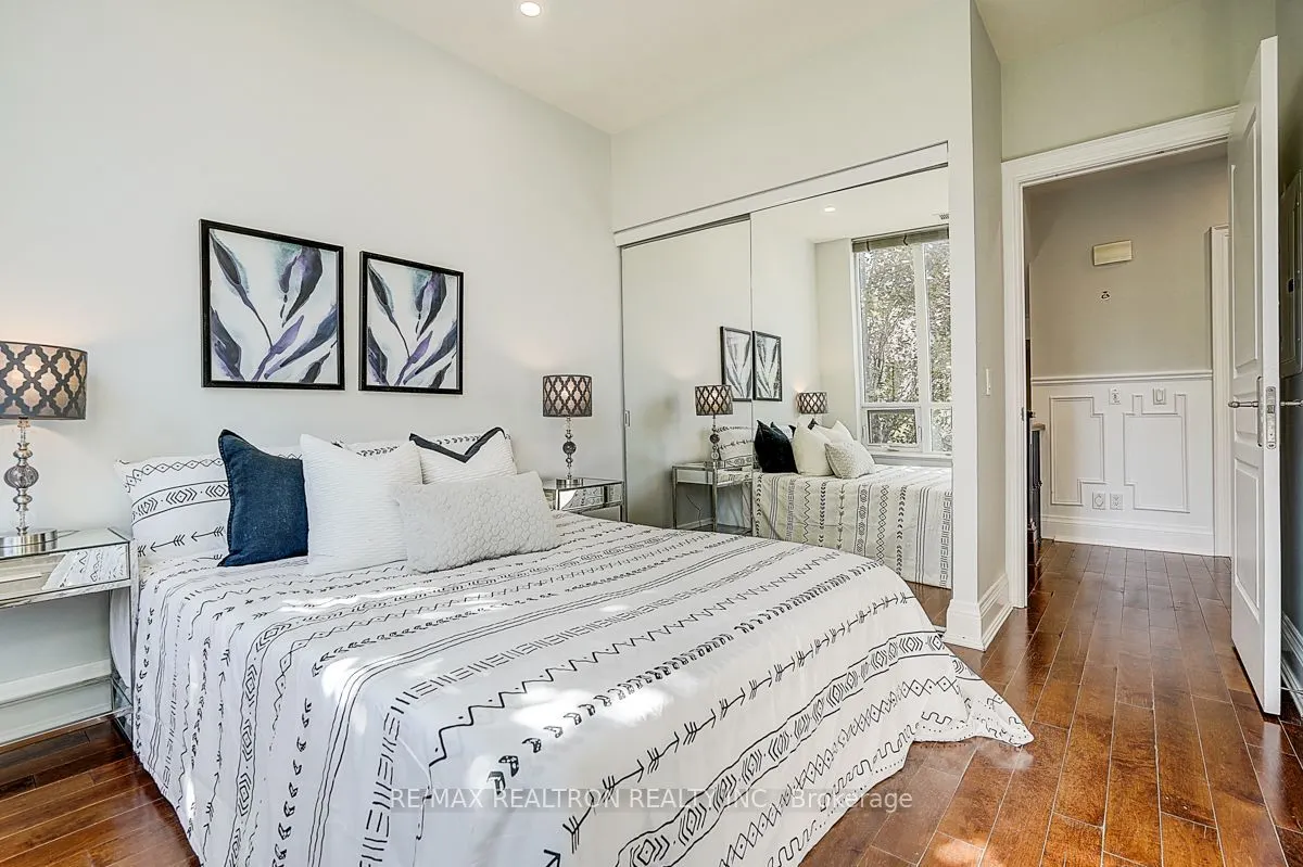 274 Duplex Avenue #9