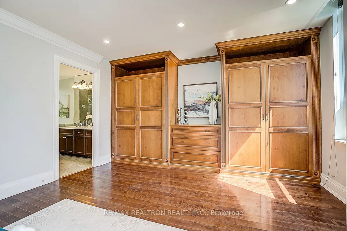 274 Duplex Avenue #9