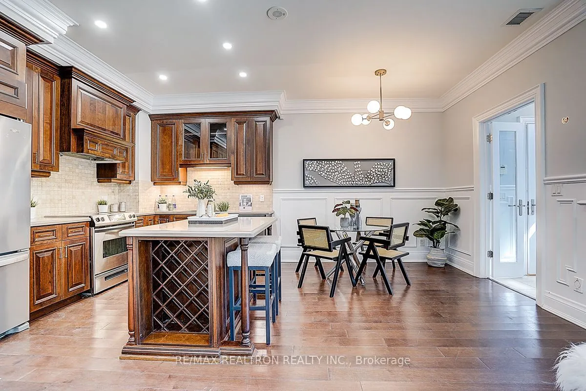 274 Duplex Avenue #9