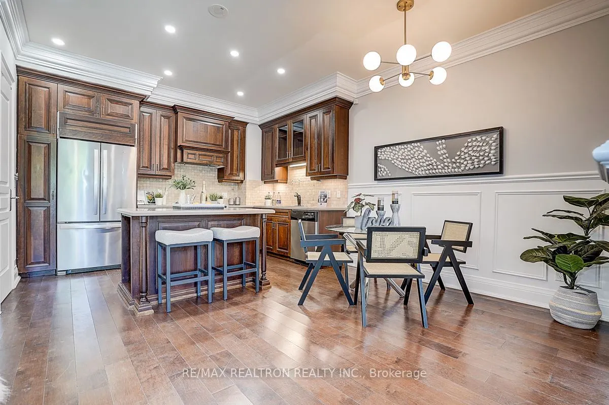 274 Duplex Avenue #9