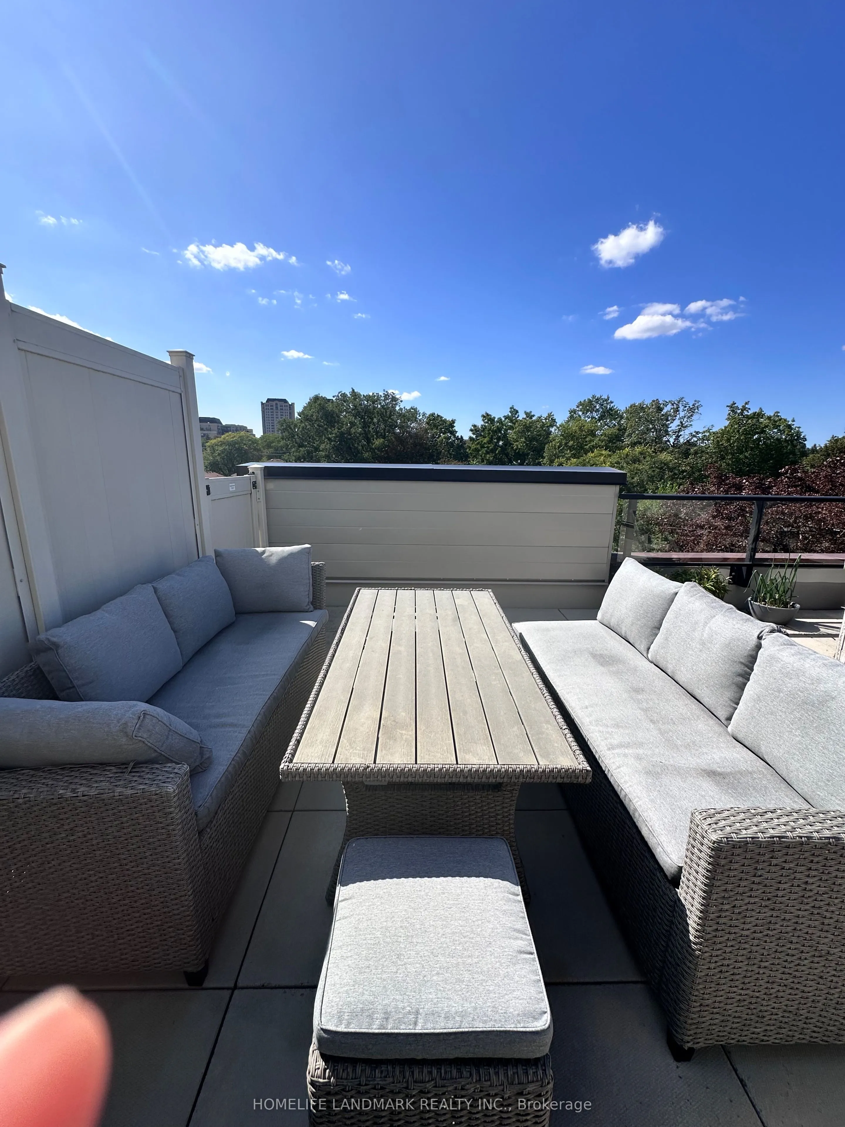 780 Sheppard Avenue E #TH03