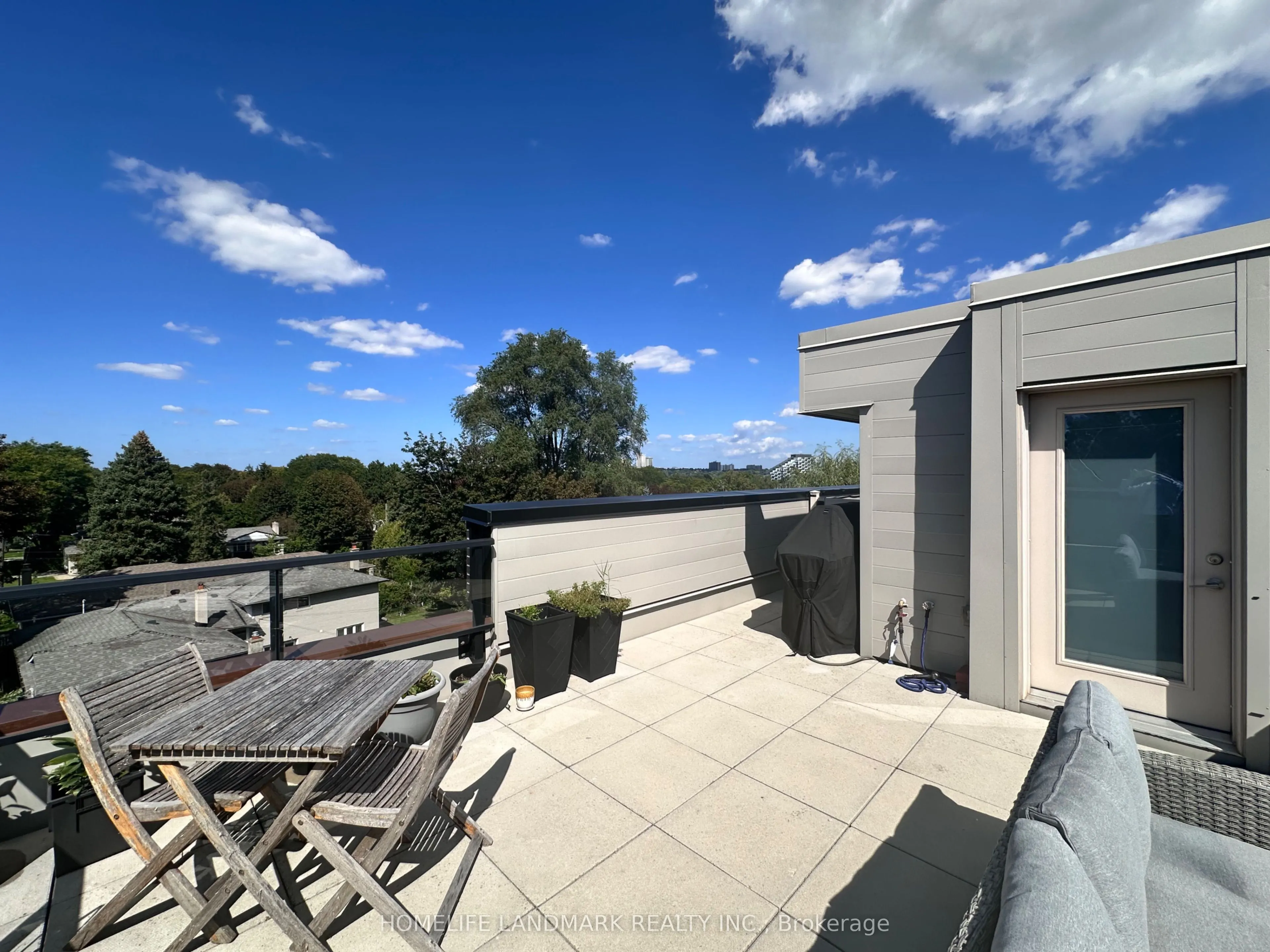 780 Sheppard Avenue E #TH03