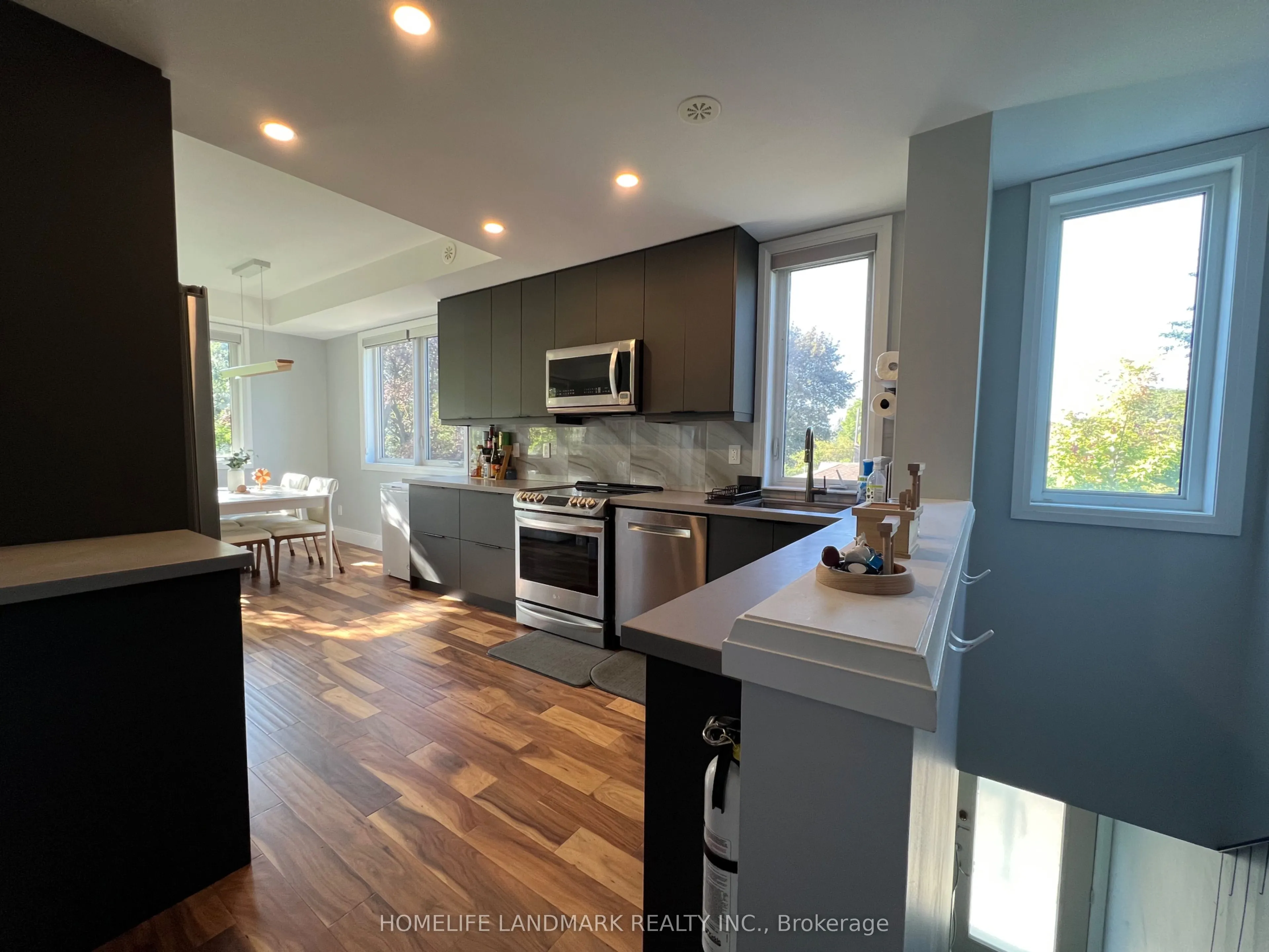 780 Sheppard Avenue E #TH03