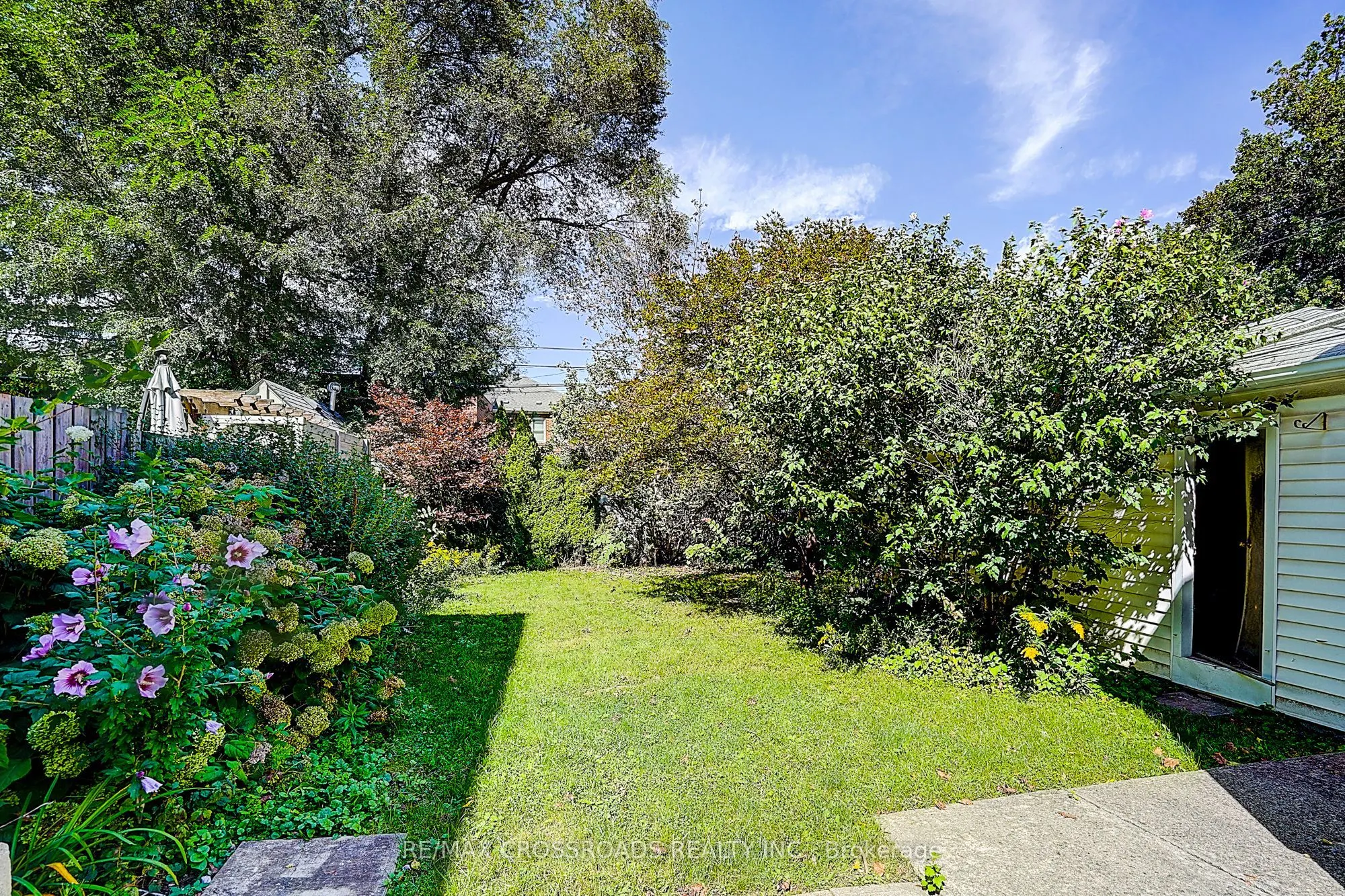 128 Leacrest Road