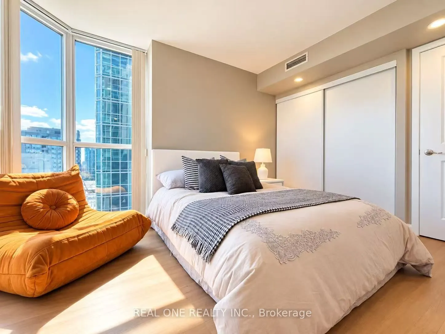 5793 Yonge Street #1905