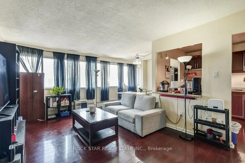 10 Sunny Glenway #1711