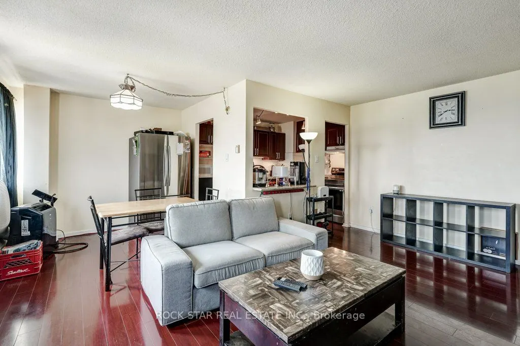 10 Sunny Glenway #1711