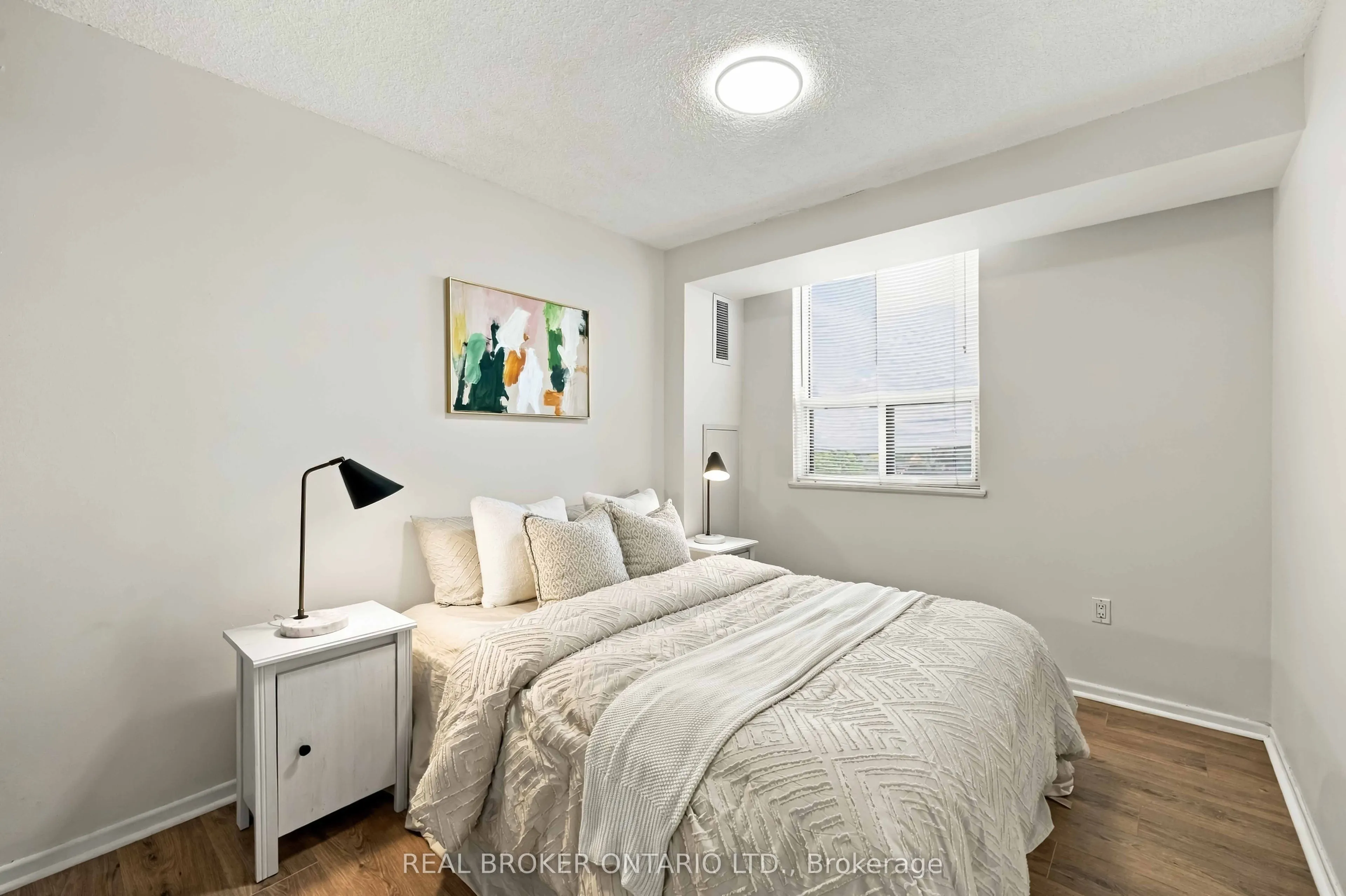 5 Old Sheppard Avenue #1805