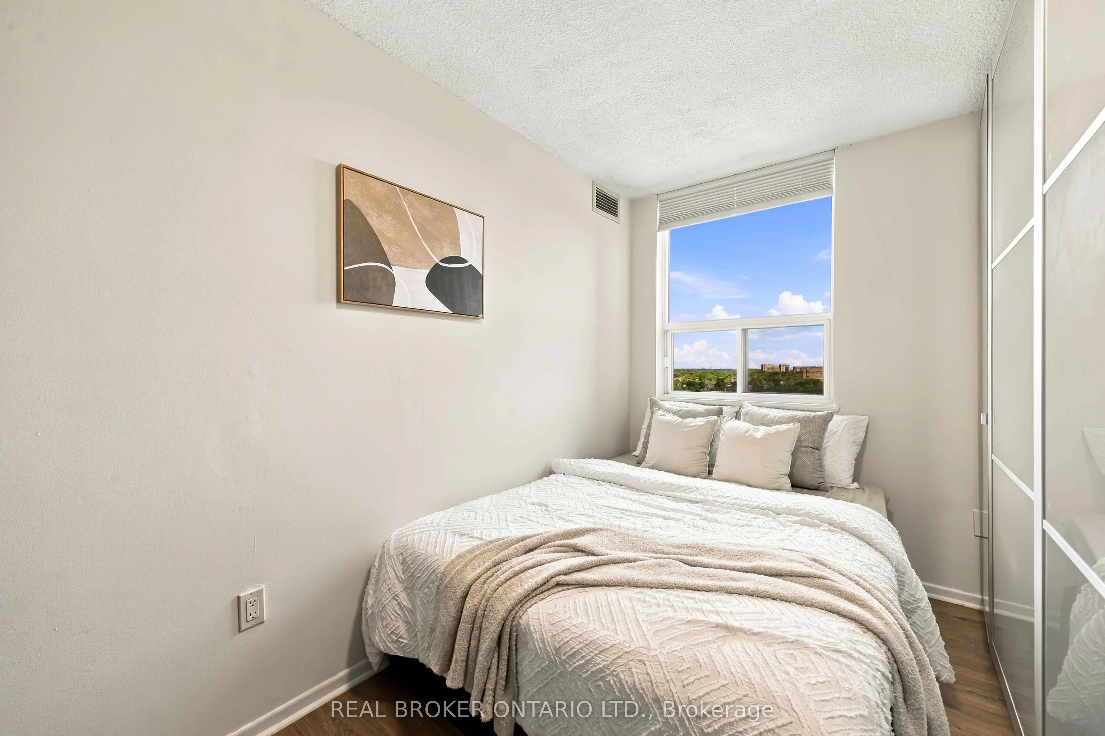 5 Old Sheppard Avenue #1805
