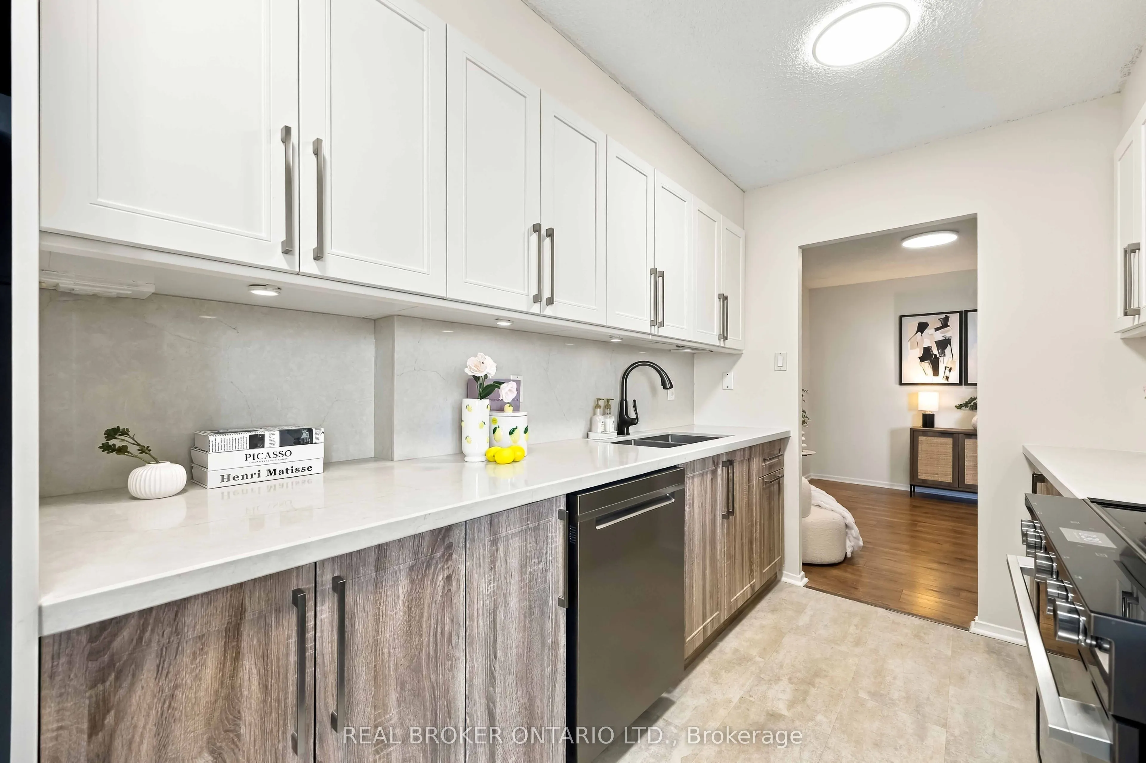 5 Old Sheppard Avenue #1805