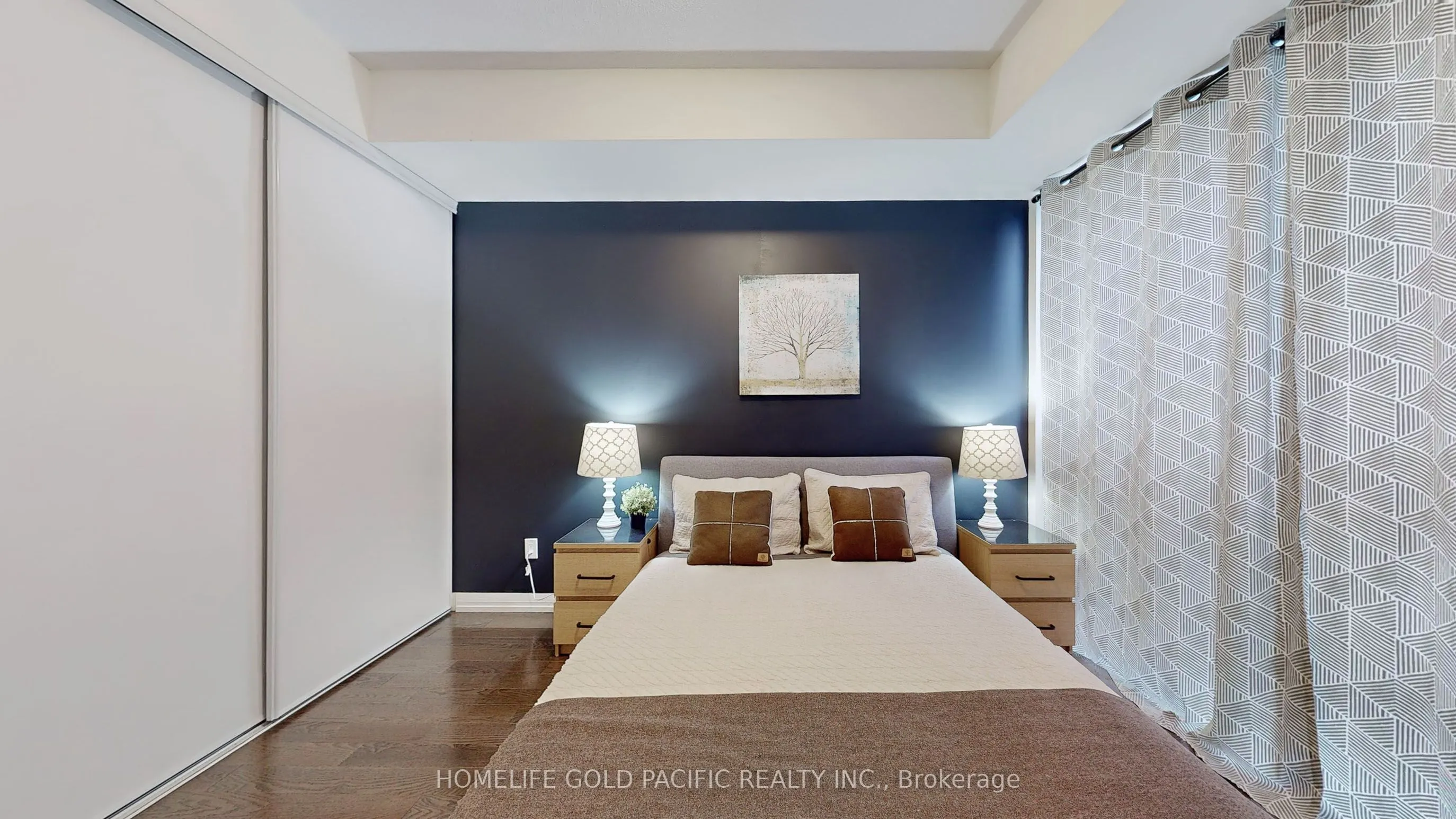 460 Adelaide Street E #1718