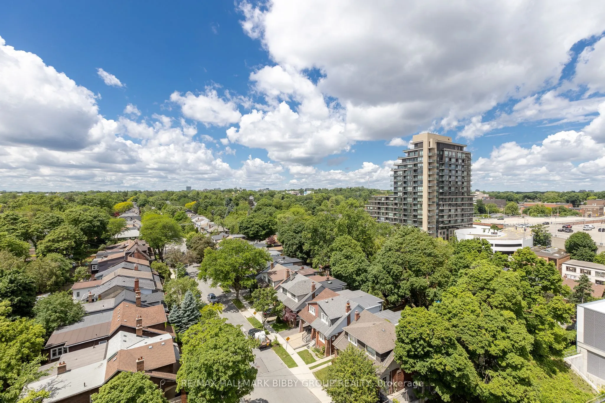 1 Hillsdale Avenue W #902