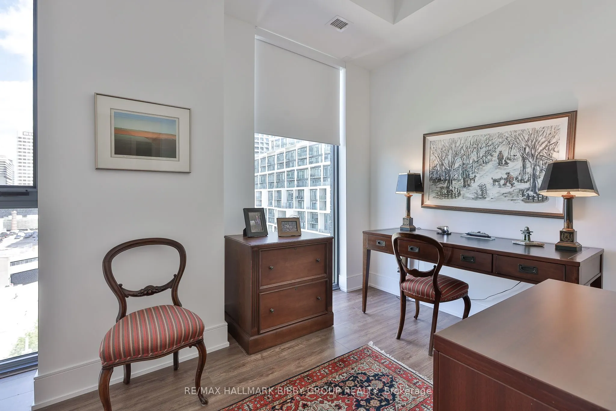 1 Hillsdale Avenue W #902