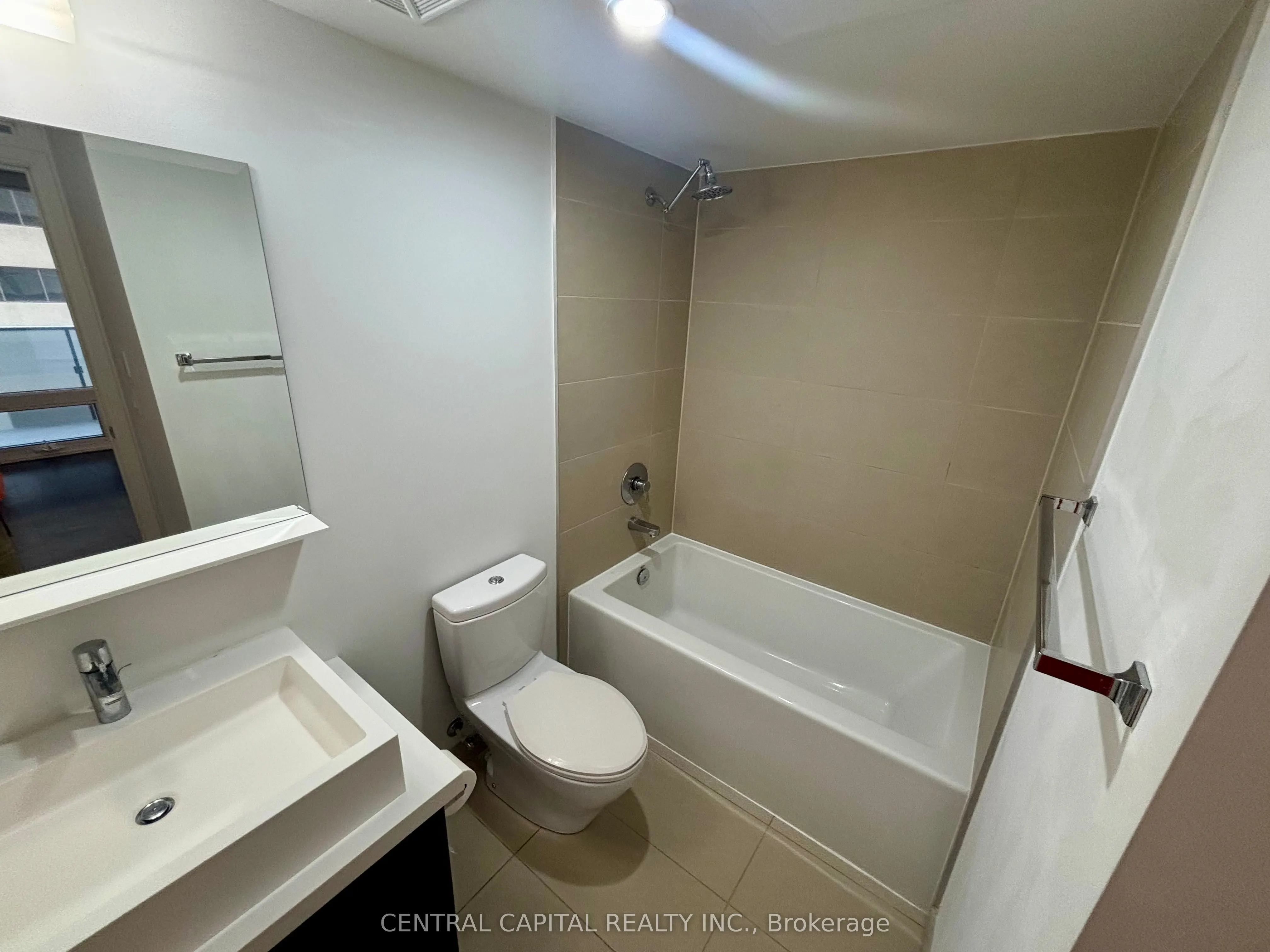 1080 Bay Street #502