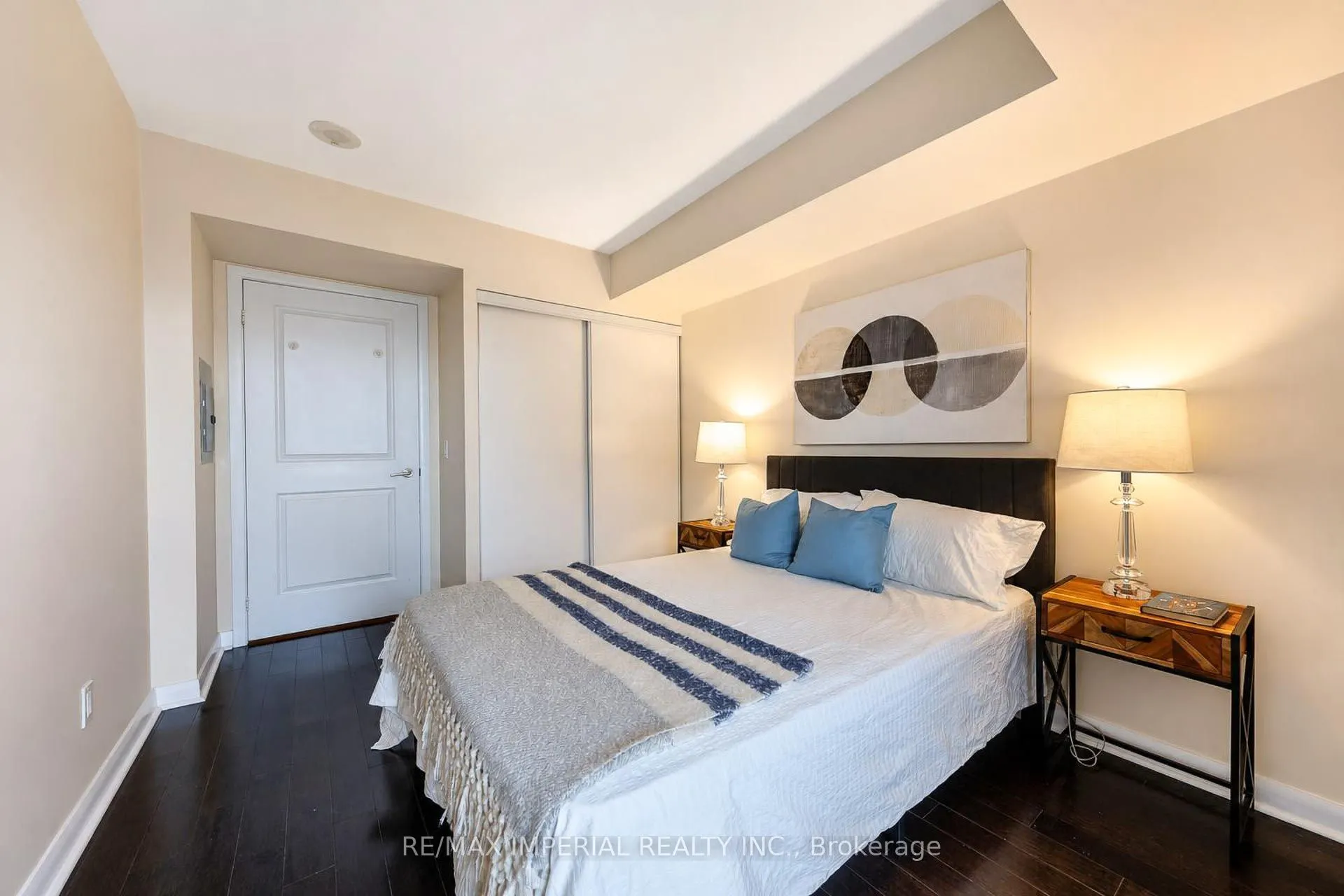 4968 yonge Street #2903