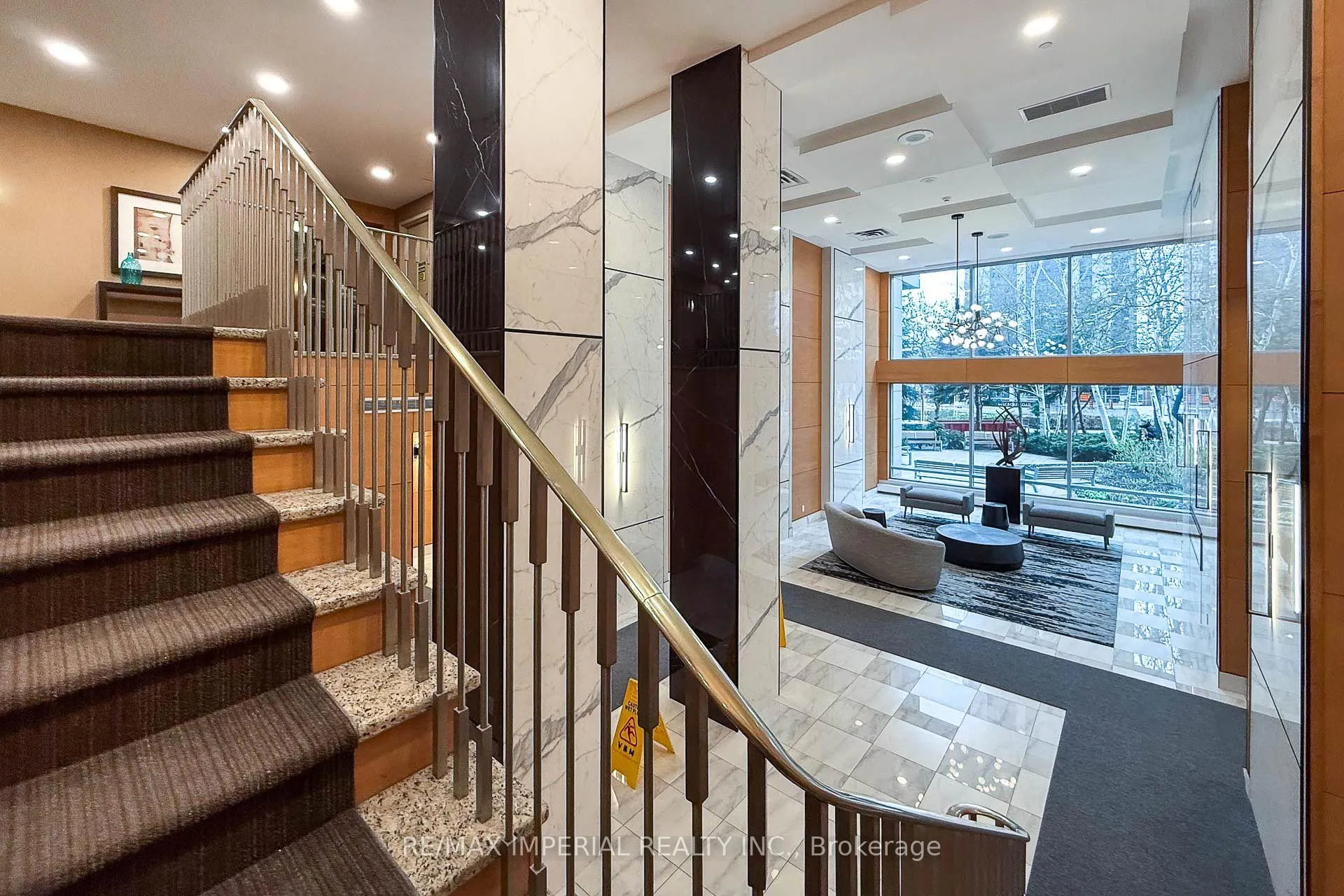 4968 yonge Street #2903