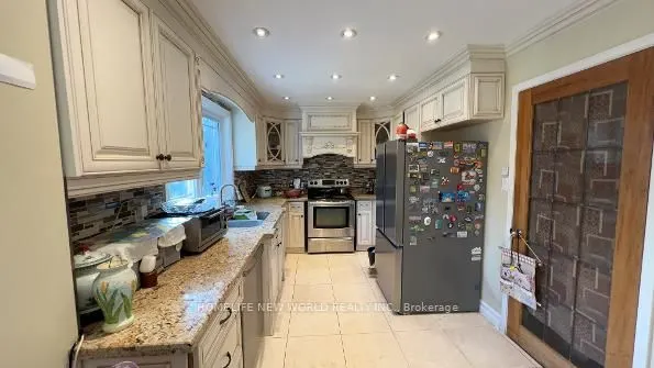38 Marcelline Crescent #Room  2ND Floor