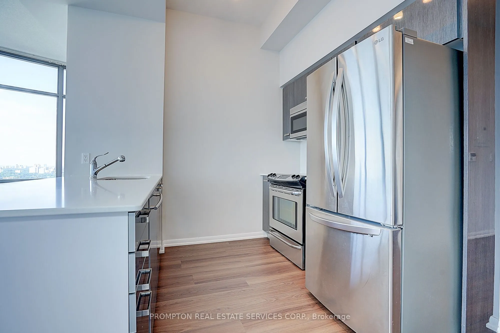 832 Bay Street #4903