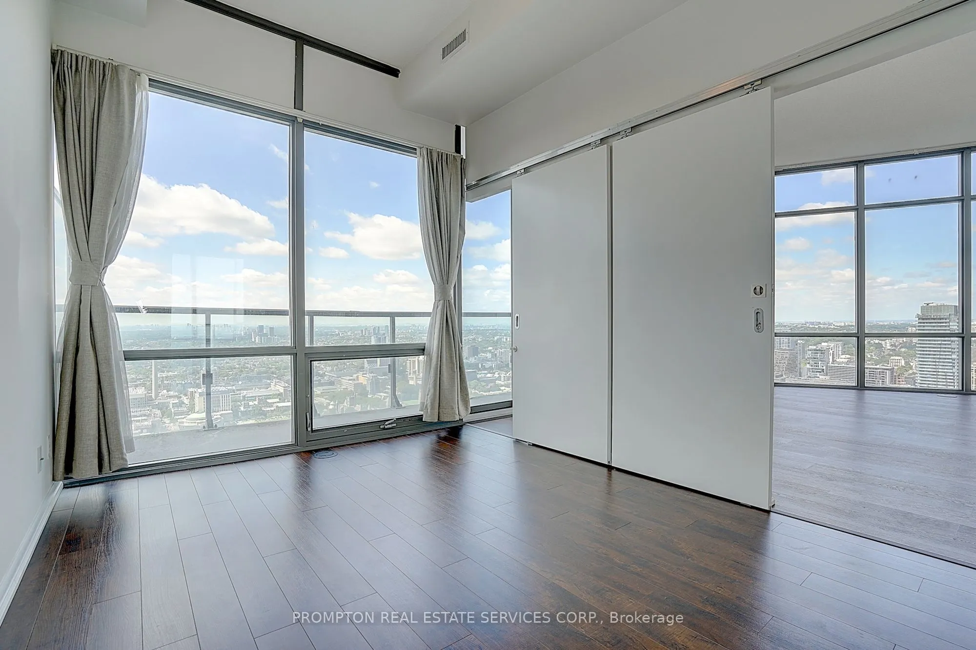 832 Bay Street #4903