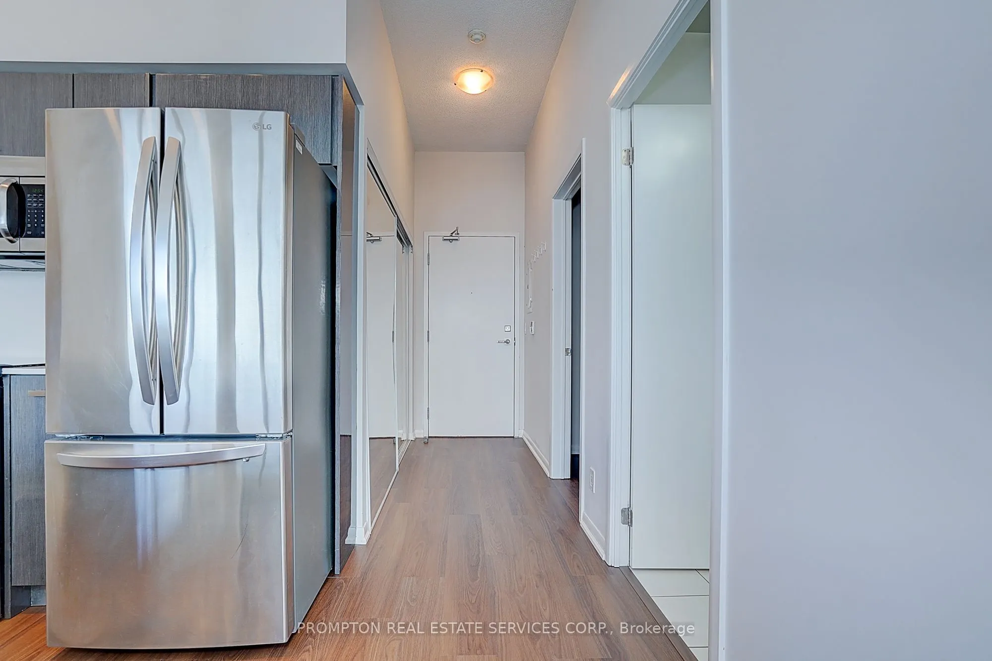 832 Bay Street #4903