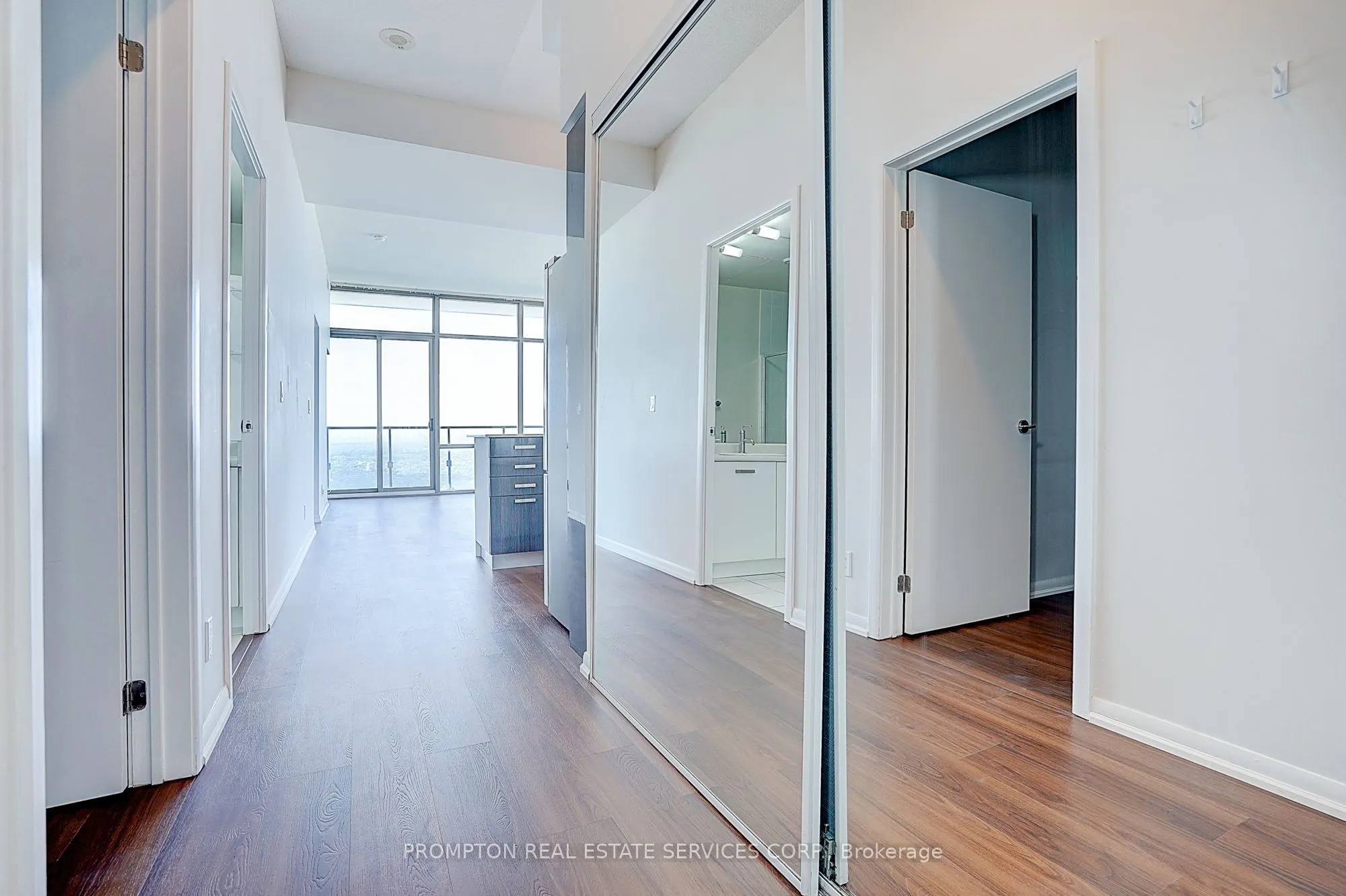 832 Bay Street #4903