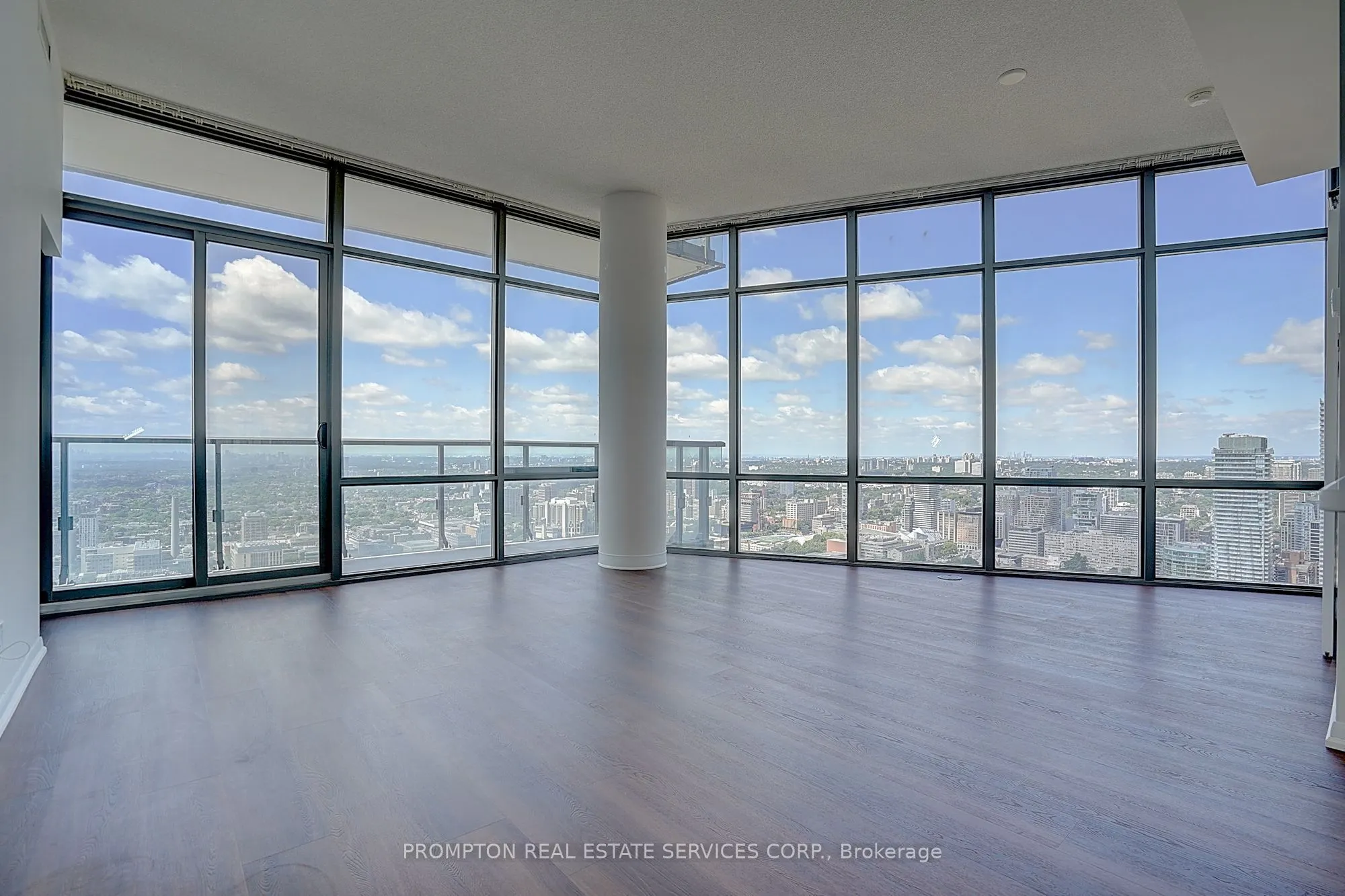 832 Bay Street #4903