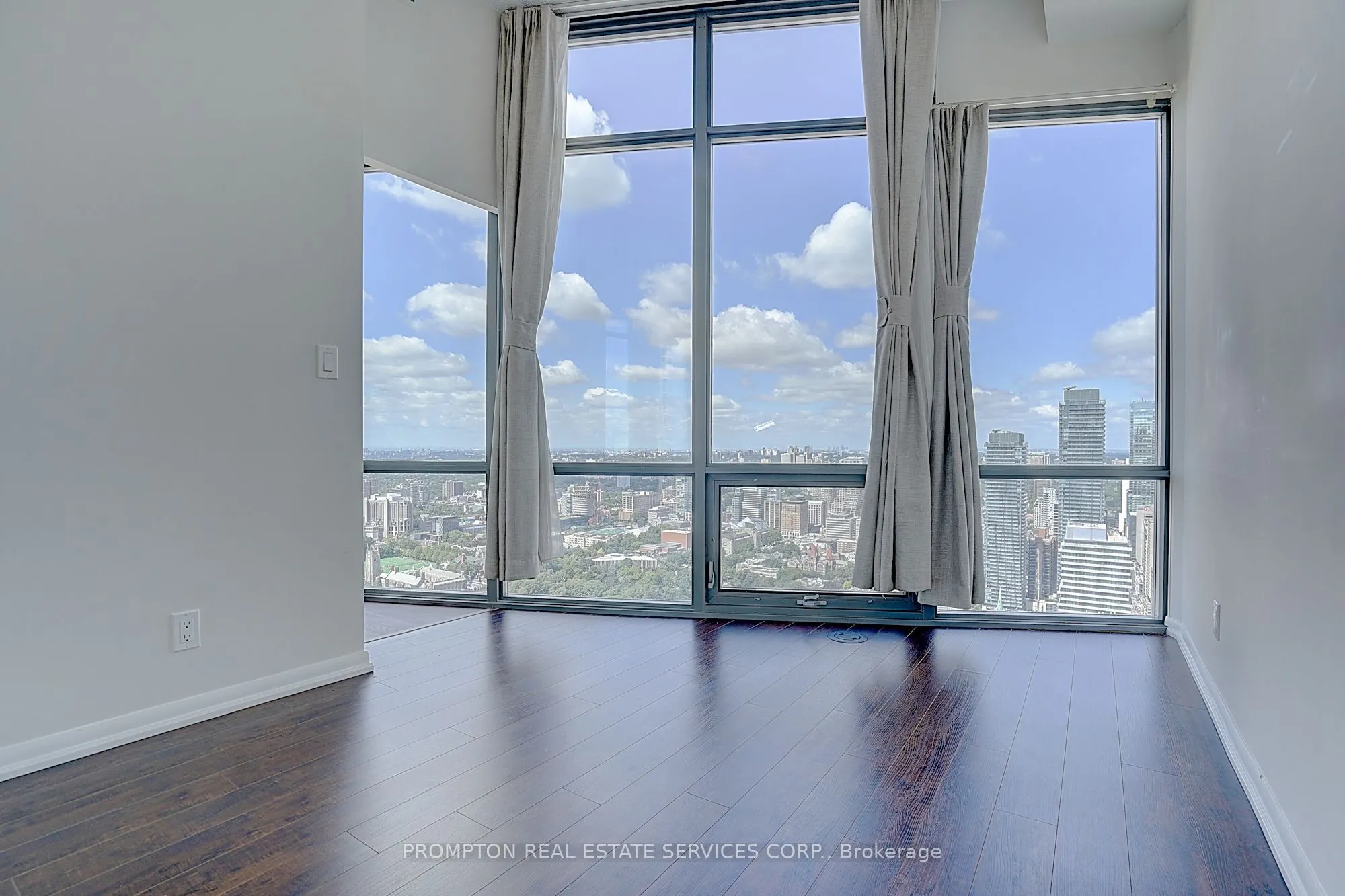 832 Bay Street #4903
