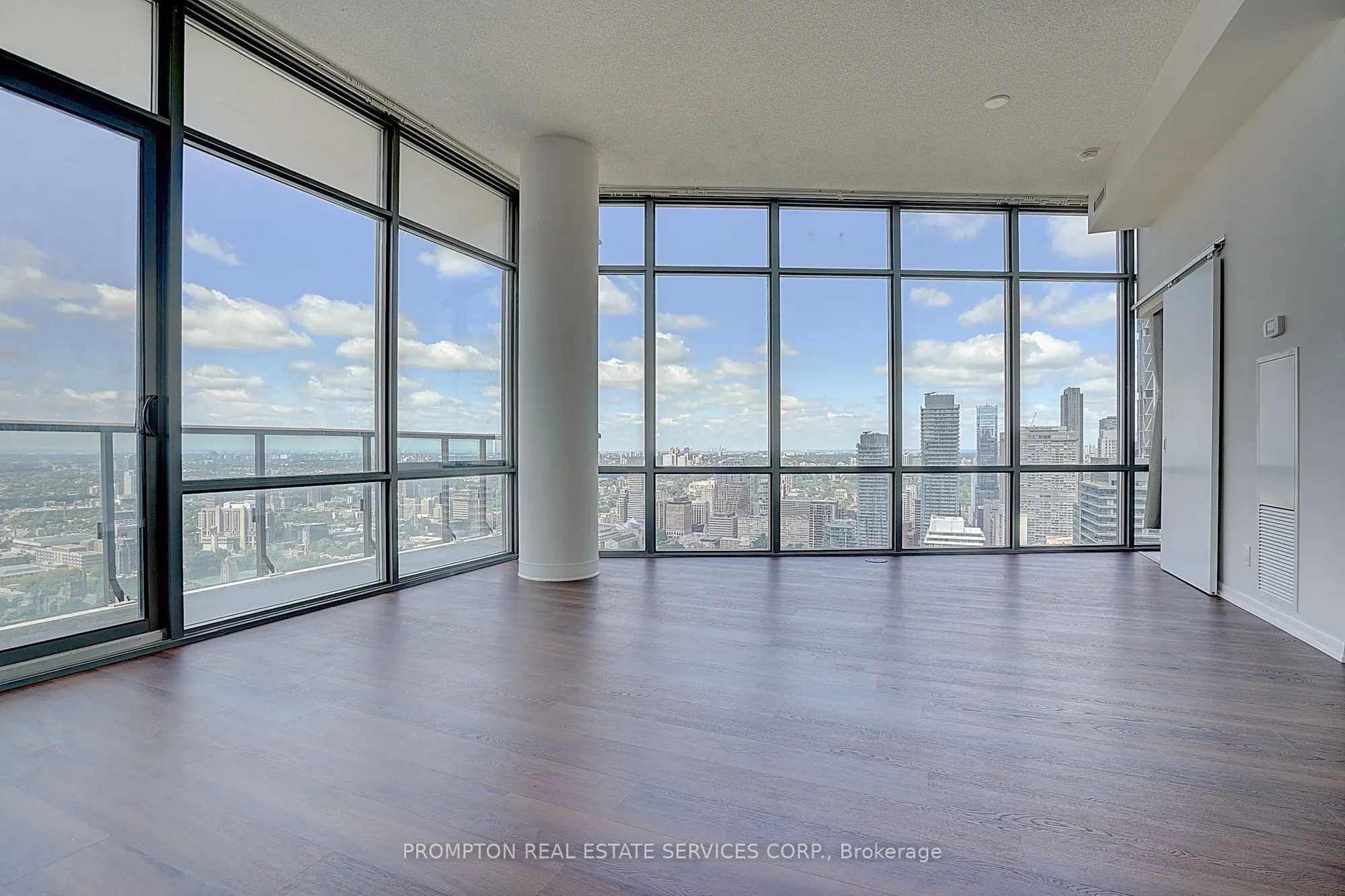 832 Bay Street #4903