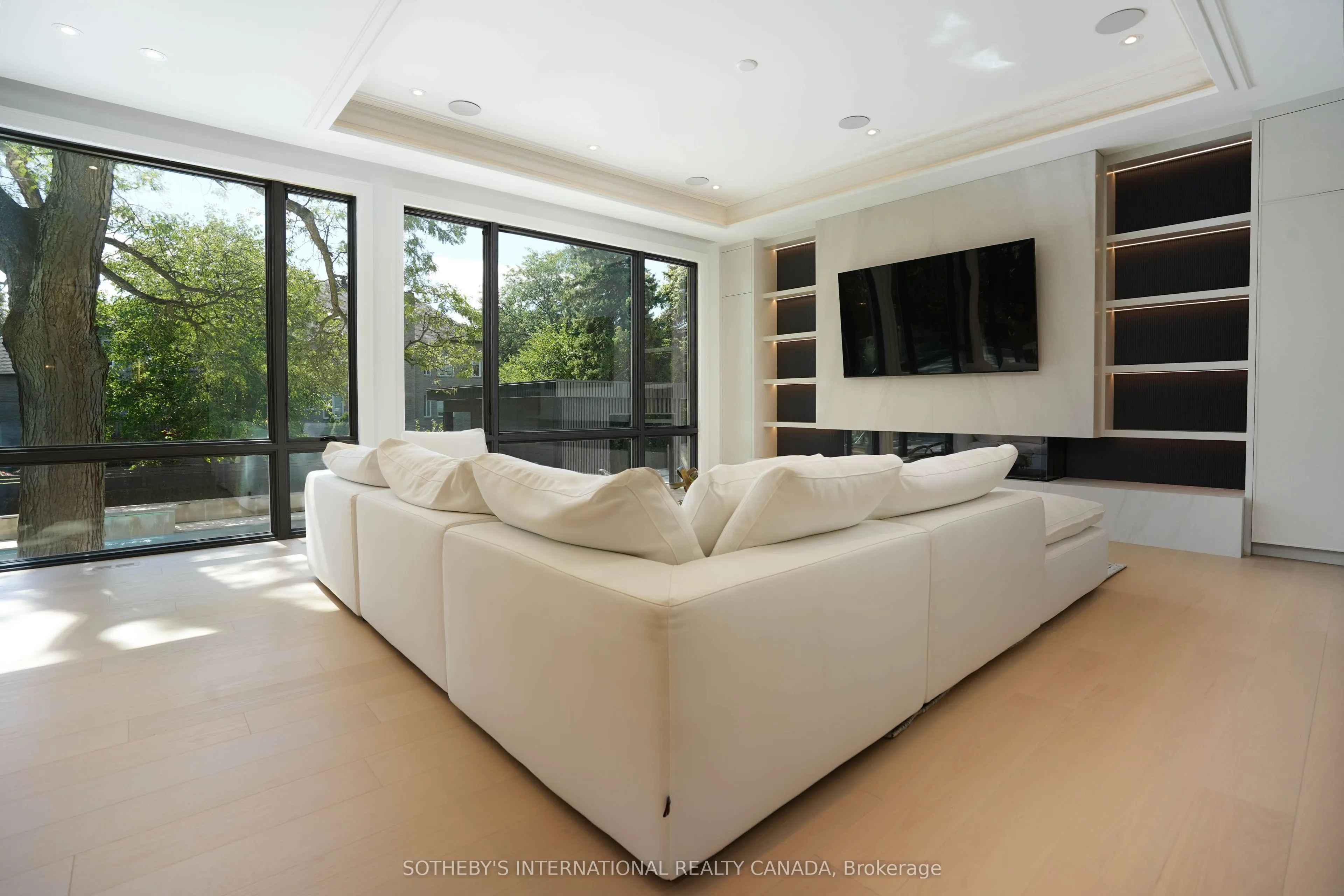 149 Highland Crescent