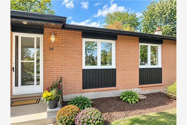 16 Ptarmigan Crescent