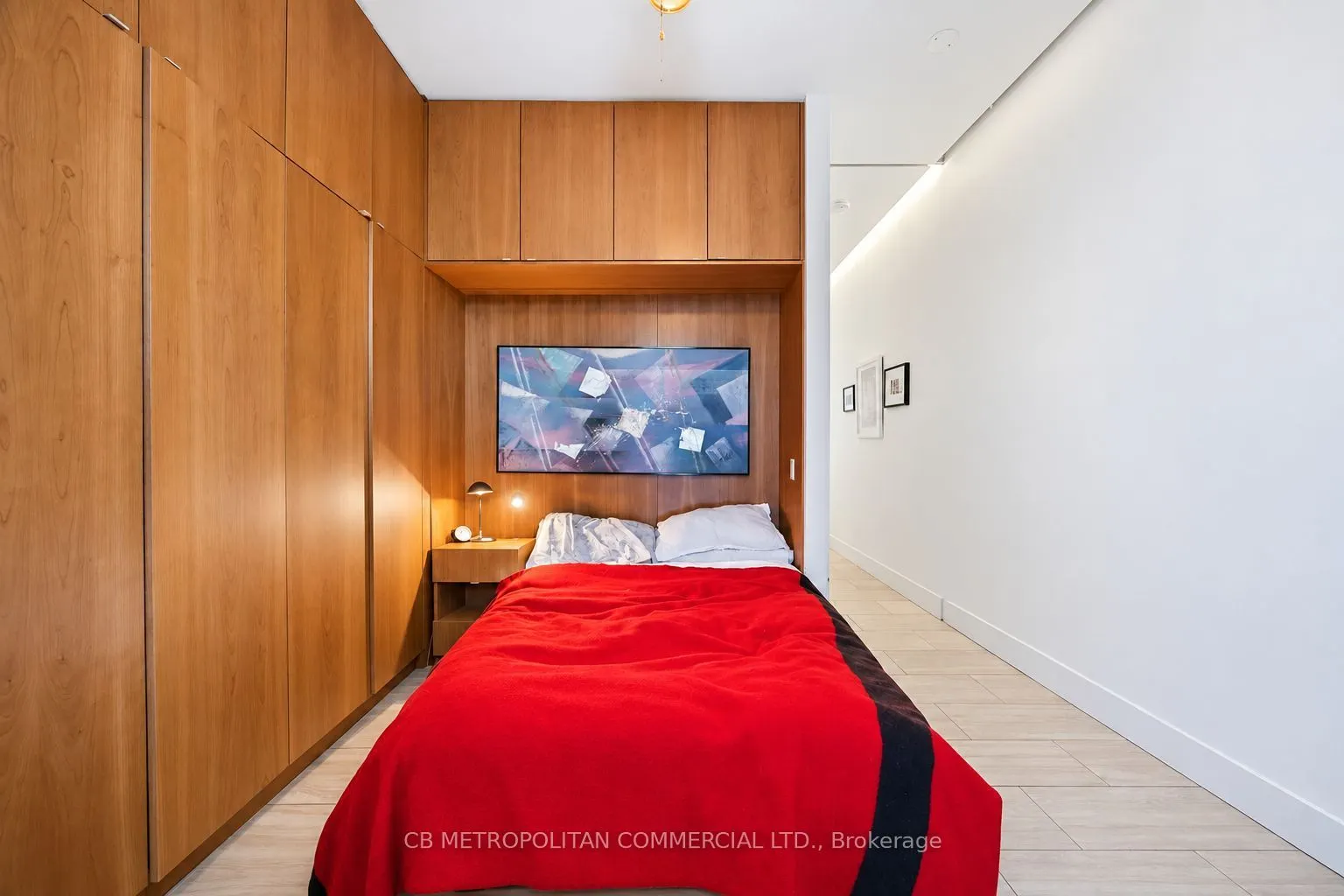 1024 Queen Street W