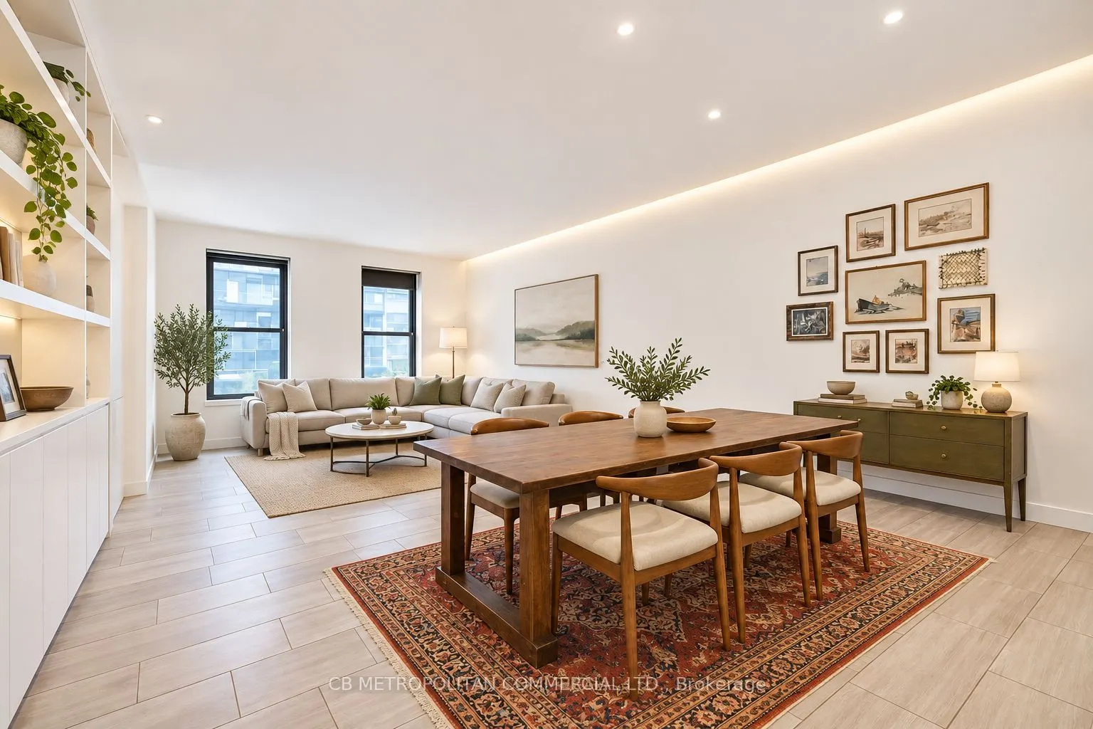 1024 Queen Street W