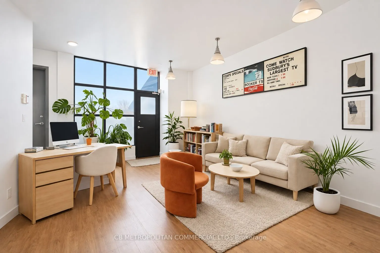 1024 Queen Street W