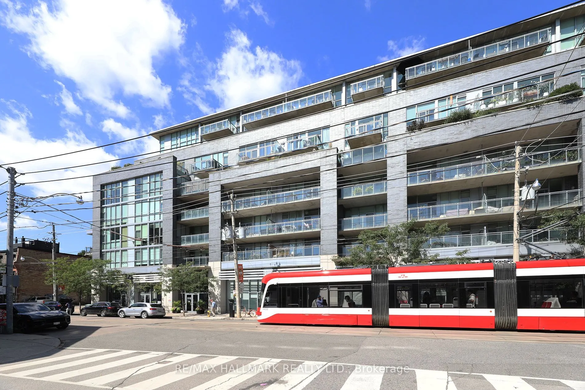 510 King Street E #402