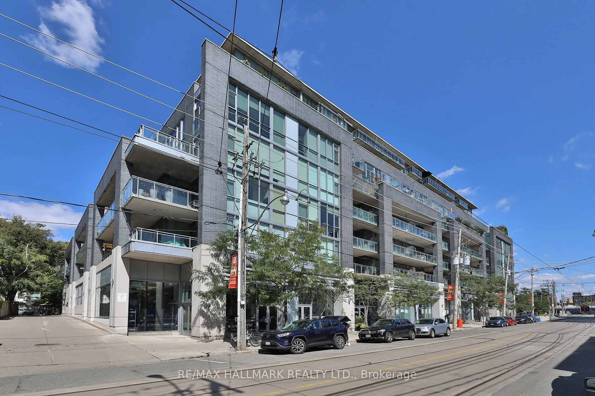 510 King Street E #402