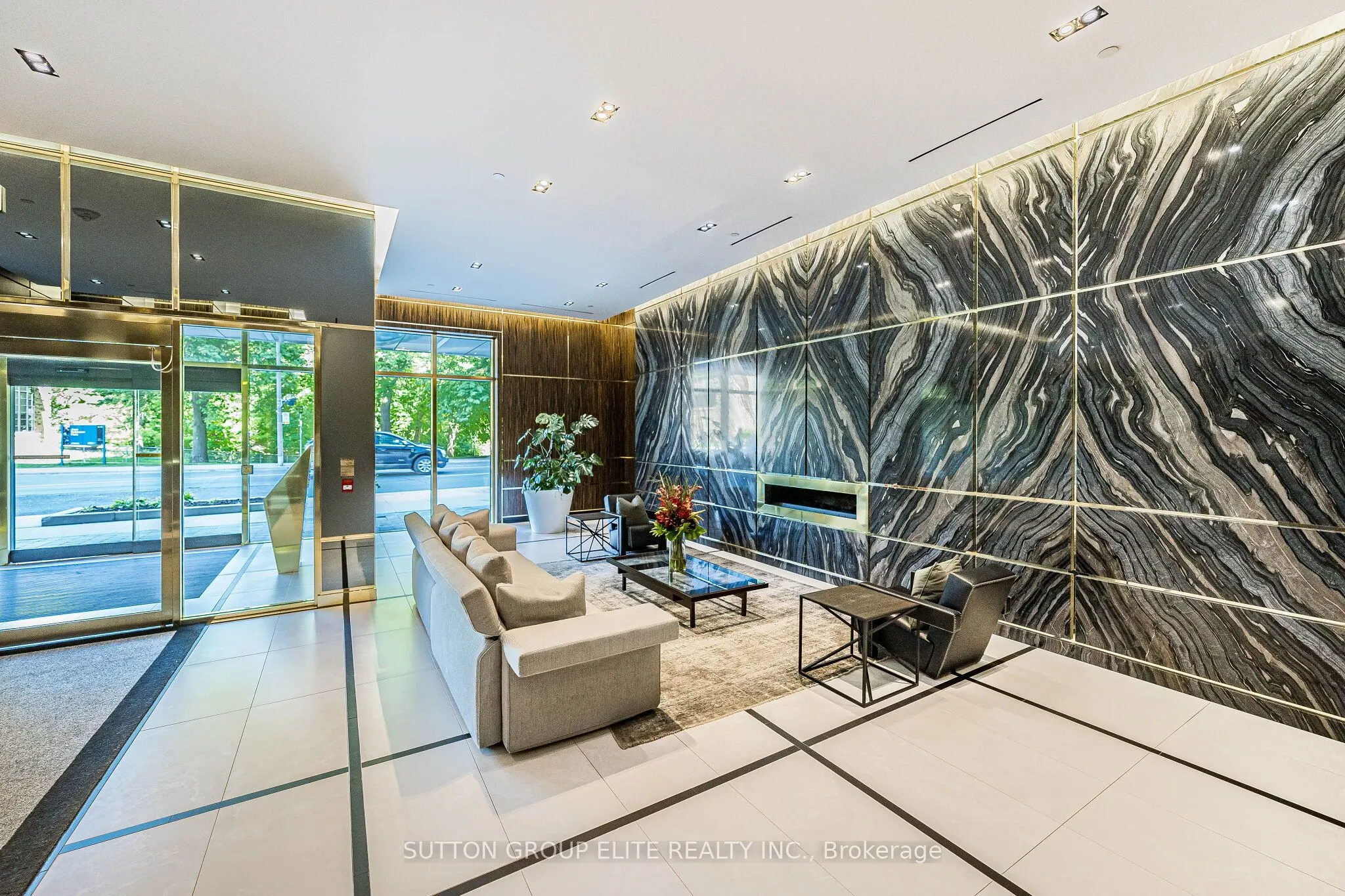 3018 Yonge Street #814