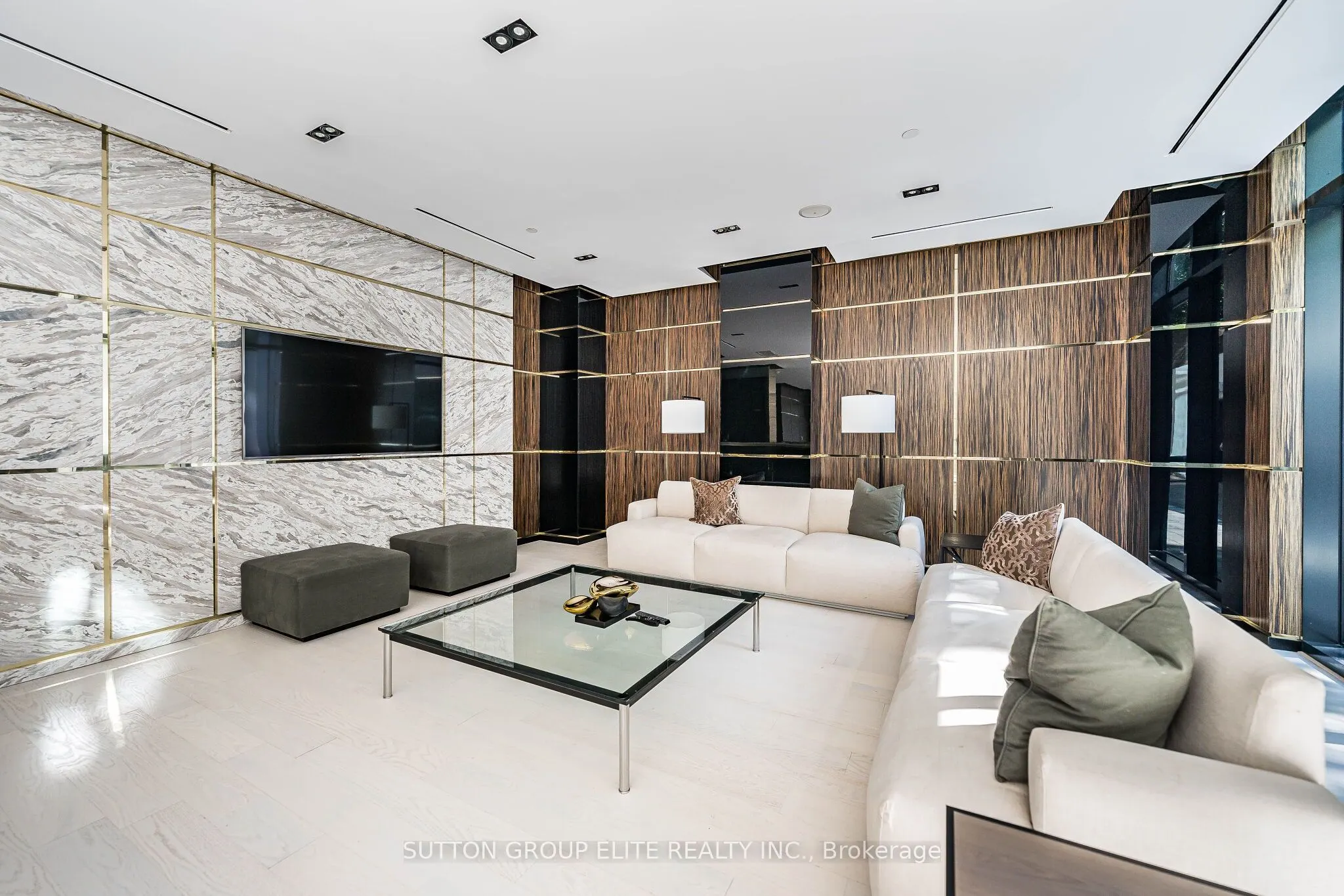 3018 Yonge Street #814