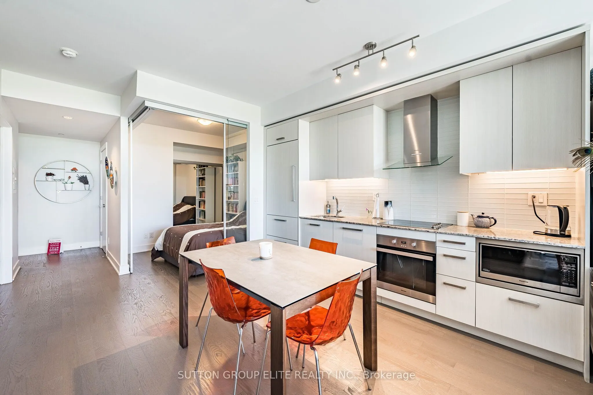 3018 Yonge Street #814