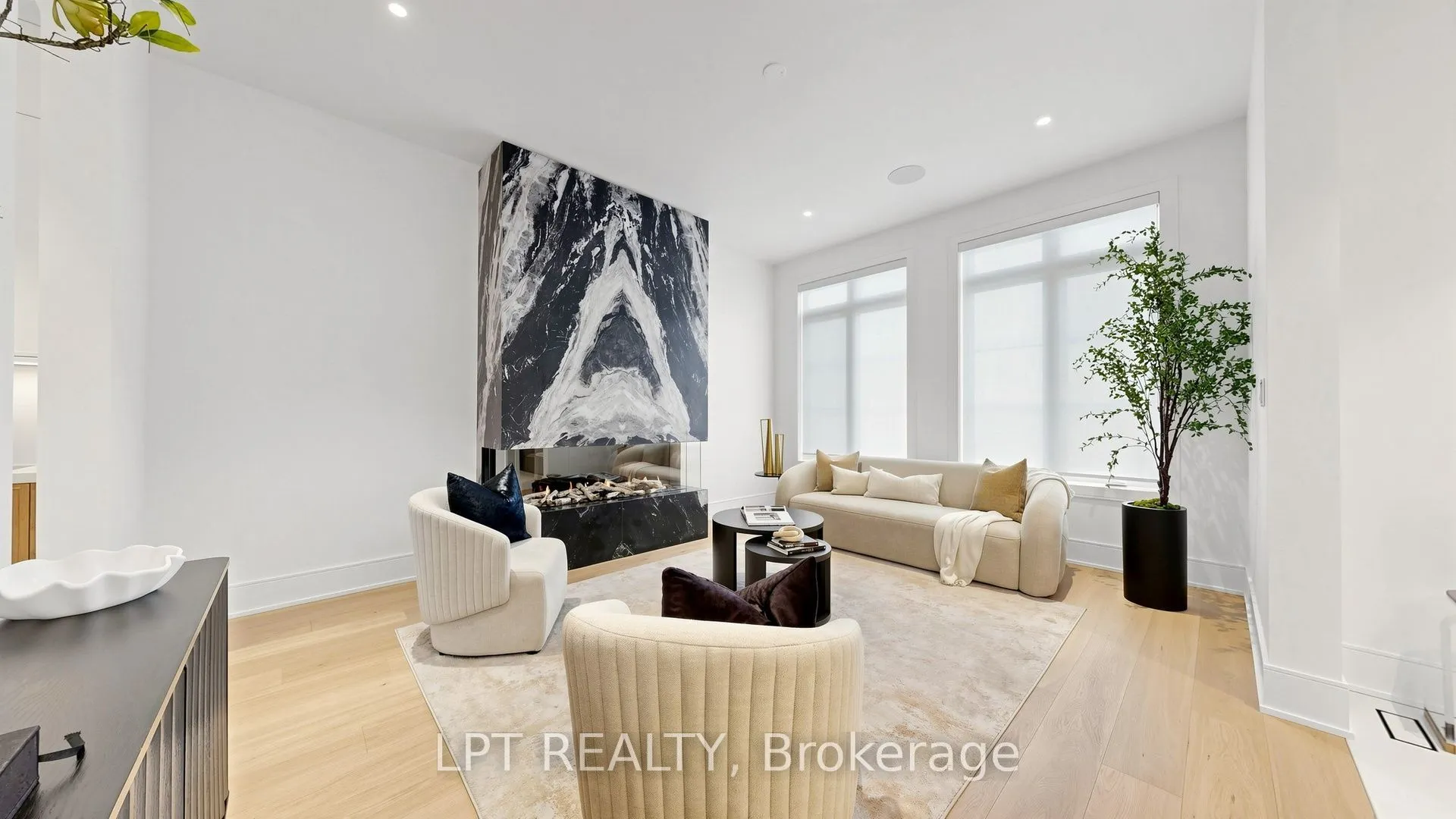 431 Heath Street E