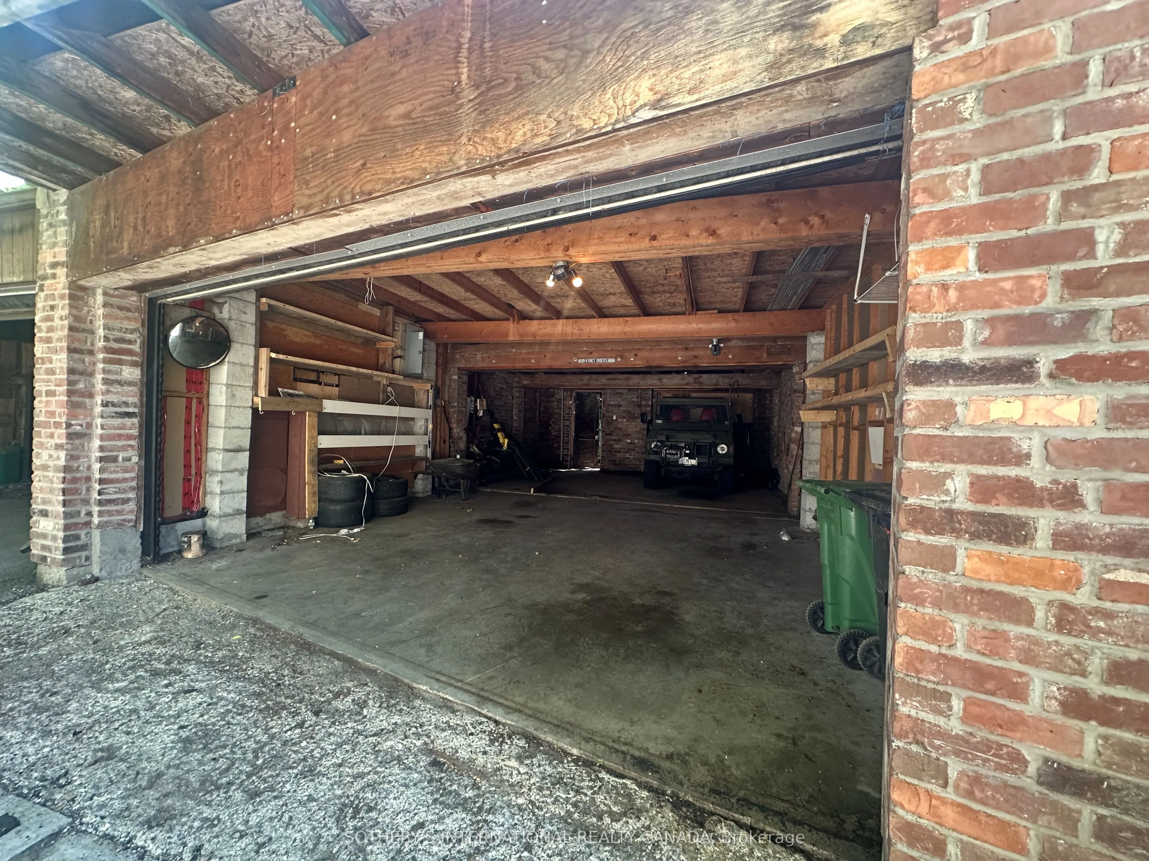 278 Avenue Road