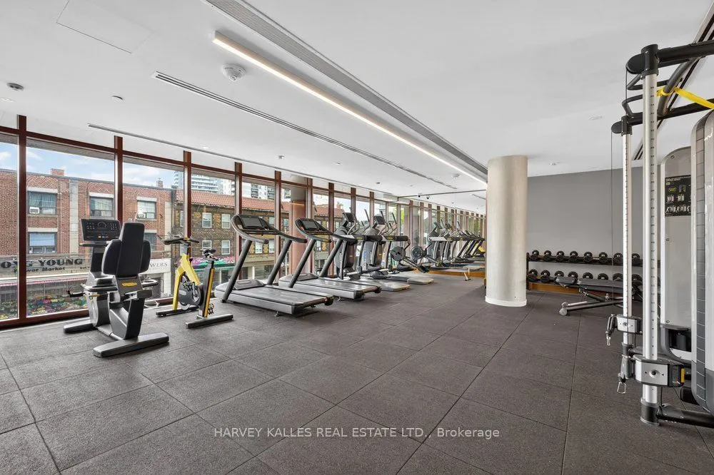 151 Avenue Road #510