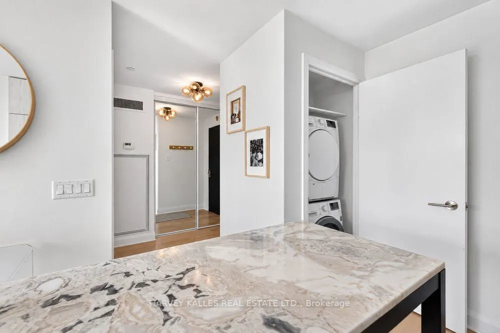 151 Avenue Road #510