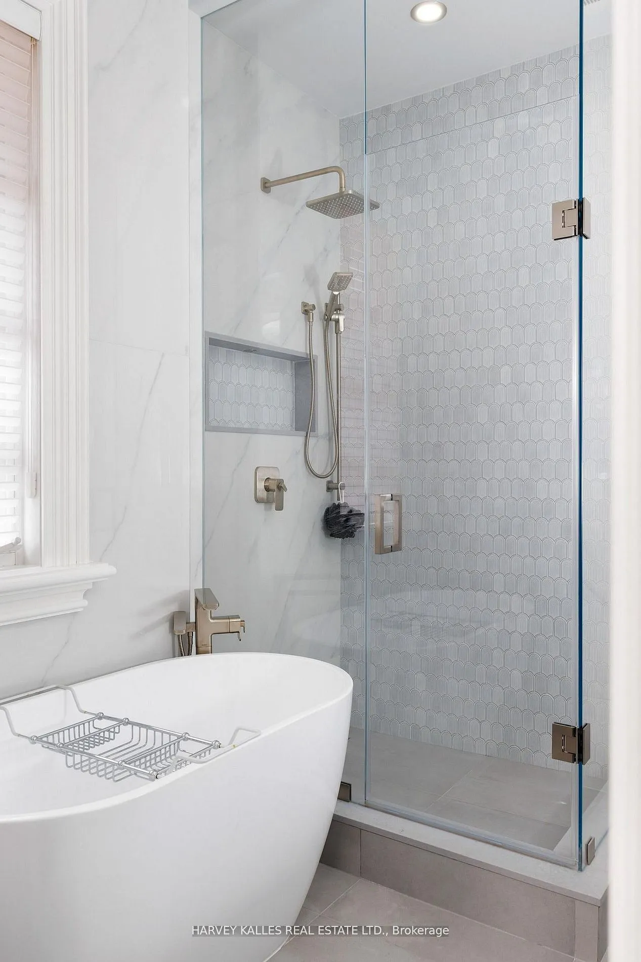 215 Dunvegan Road